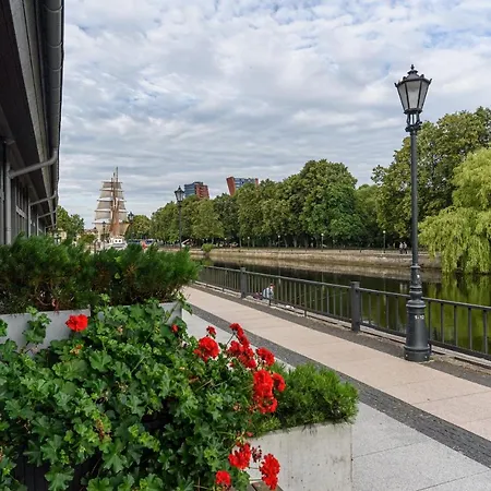 Merchant Signature - By Hello Sea Homes