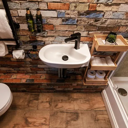 Merchant Signature - By Hello Sea Homes 4*