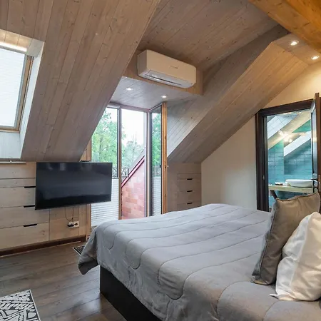 Merchant Signature - By Hello Sea Homes 4*