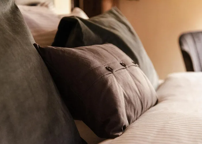 Merchant Signature - By Hello Sea Homes 4*